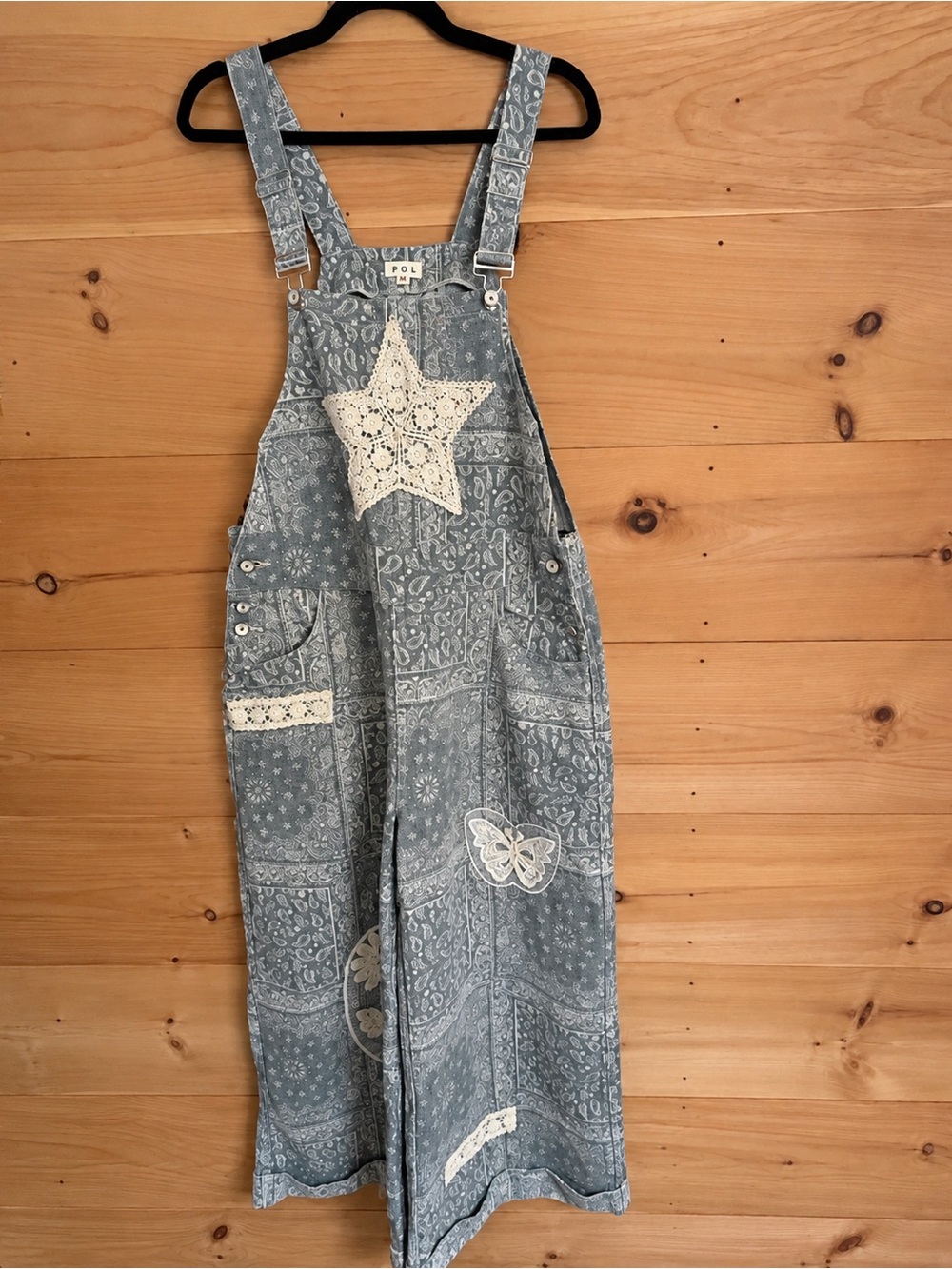 POL Paisley Wide Leg Overalls Crochet Star Butterfly Lace Gray Medium - Picture 2 of 8